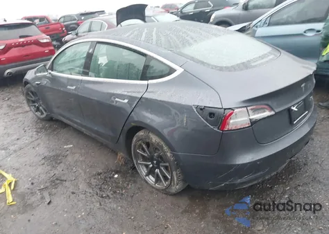 2020 Tesla Model 3 Long Range Dual Motor All-Wheel Drive z USA, uszkodzony, nr VIN 5YJ3E1EB1LF786931